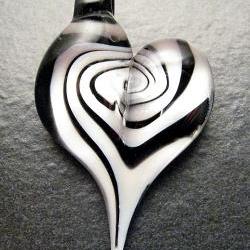 Heart pendant - Glass lampwork jewelry charm - Boomwire Glass